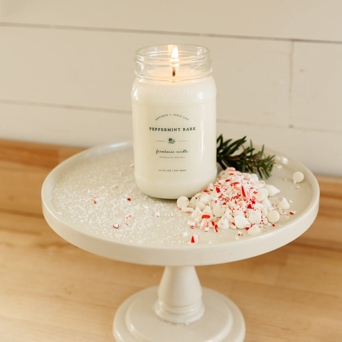 Peppermint Bark 16 oz candle